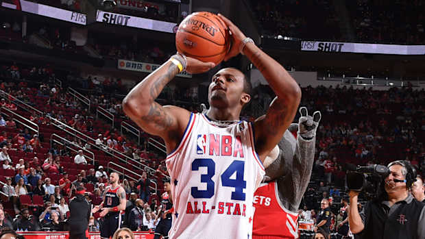 deshaun-watson-basketball.jpg